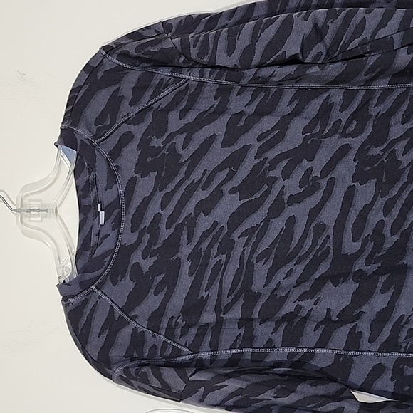 Sweaty Betty Camo After Class Sweatshirt Size S - Picture 2 of 8